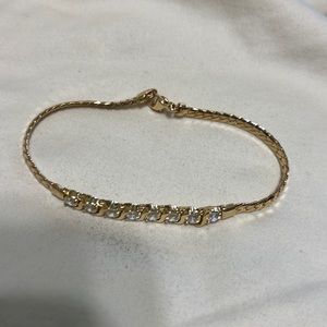 Ladies bracelet